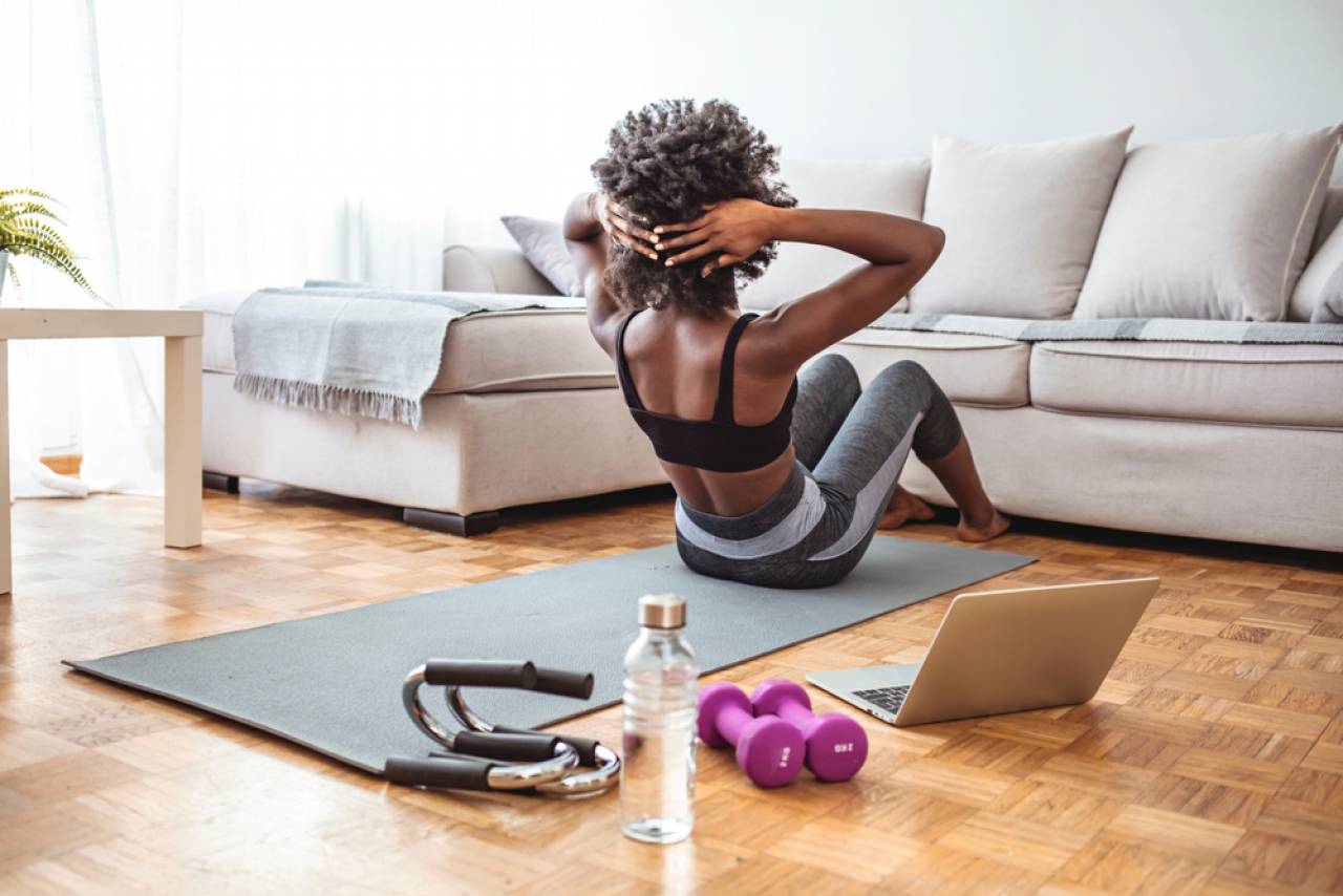 A disciplina é o que transforma o exercício em um hábito duradouro, trazendo resultados reais para a saúde como a prevenção de doenças e a melhora do bem-estar.